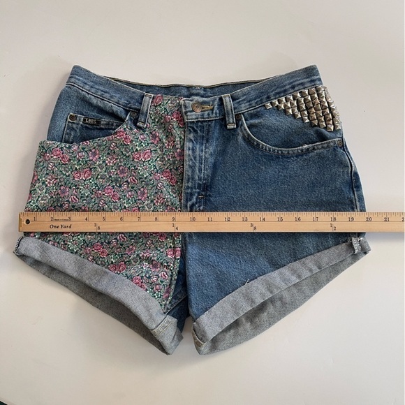 Customized Lee Jeans Shorts w/Studs Floral Appliqué Denim 30 - Picture 9 of 15